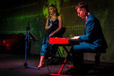 kameralny zespol muzyczny duet wokalistka i pianista