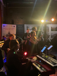 Bankiety, eventy, imprezy firmowe, pikniki, wesela. Zespół muzyczny Hey Now Kraków.