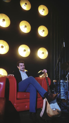 Wojciech Gwiżdż. Cover band Hey Now Kraków. Imprezy firmowe, pikniki, bankiety, eventy.